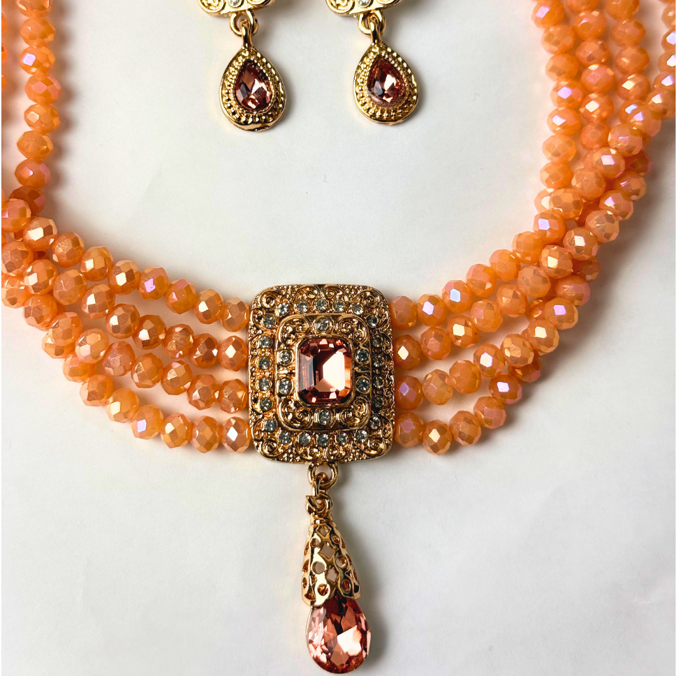 Parure ras du cou abricot