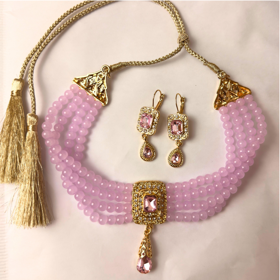 Parure ras du cou rose poudré