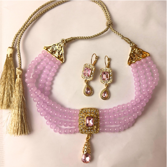 Parure ras du cou rose poudré
