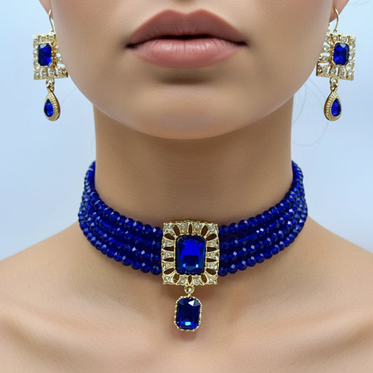 Parure ras du cou bleu